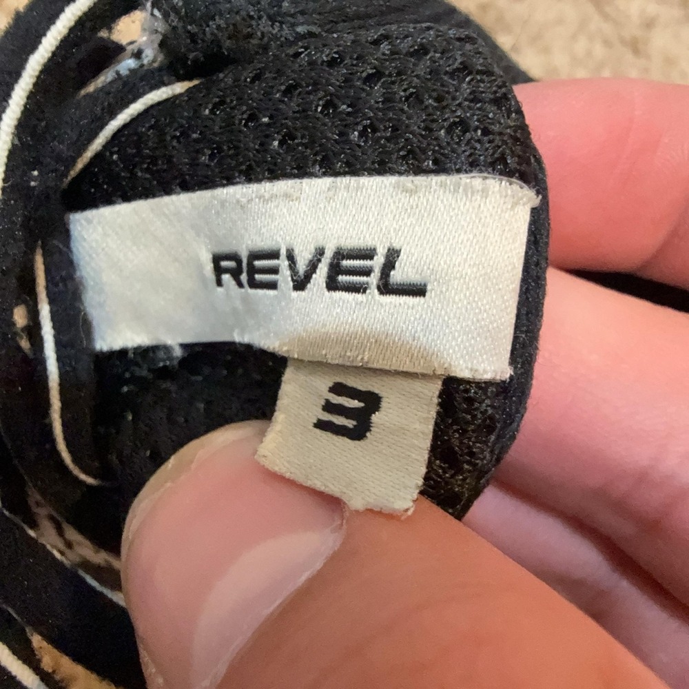 Brooks Revel 3 Shoes Womens Sz 6.5B White Running Cushioned Sneakers 1203021B121 - Picture 7 of 9